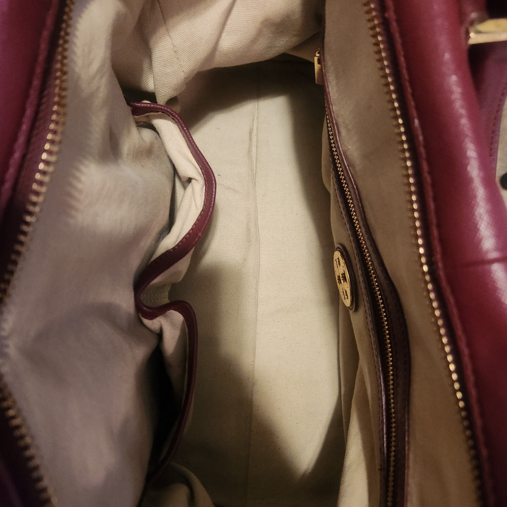 Hand Bag - Picture 9 of 16